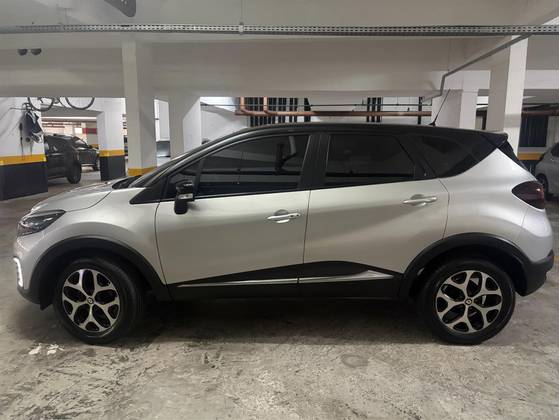RENAULT CAPTUR 1.6 16V SCE FLEX LIFE X-TRONIC RENAULT CAPTUR 1.6 16V SCE FLEX LIFE X-TRONIC